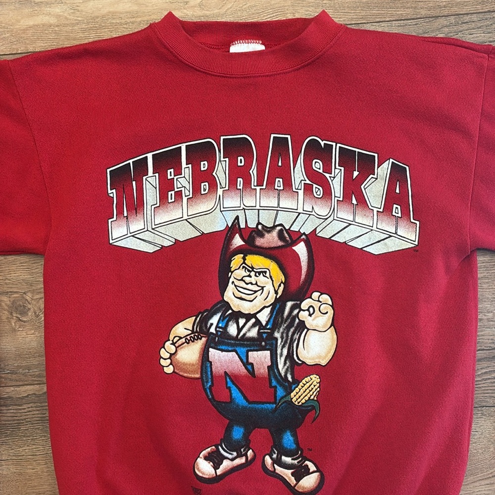 Vintage Nebraska Red Graphic Sweatshirt